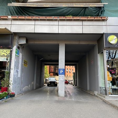 Central Cozy Apartment Тирана Екстер'єр фото