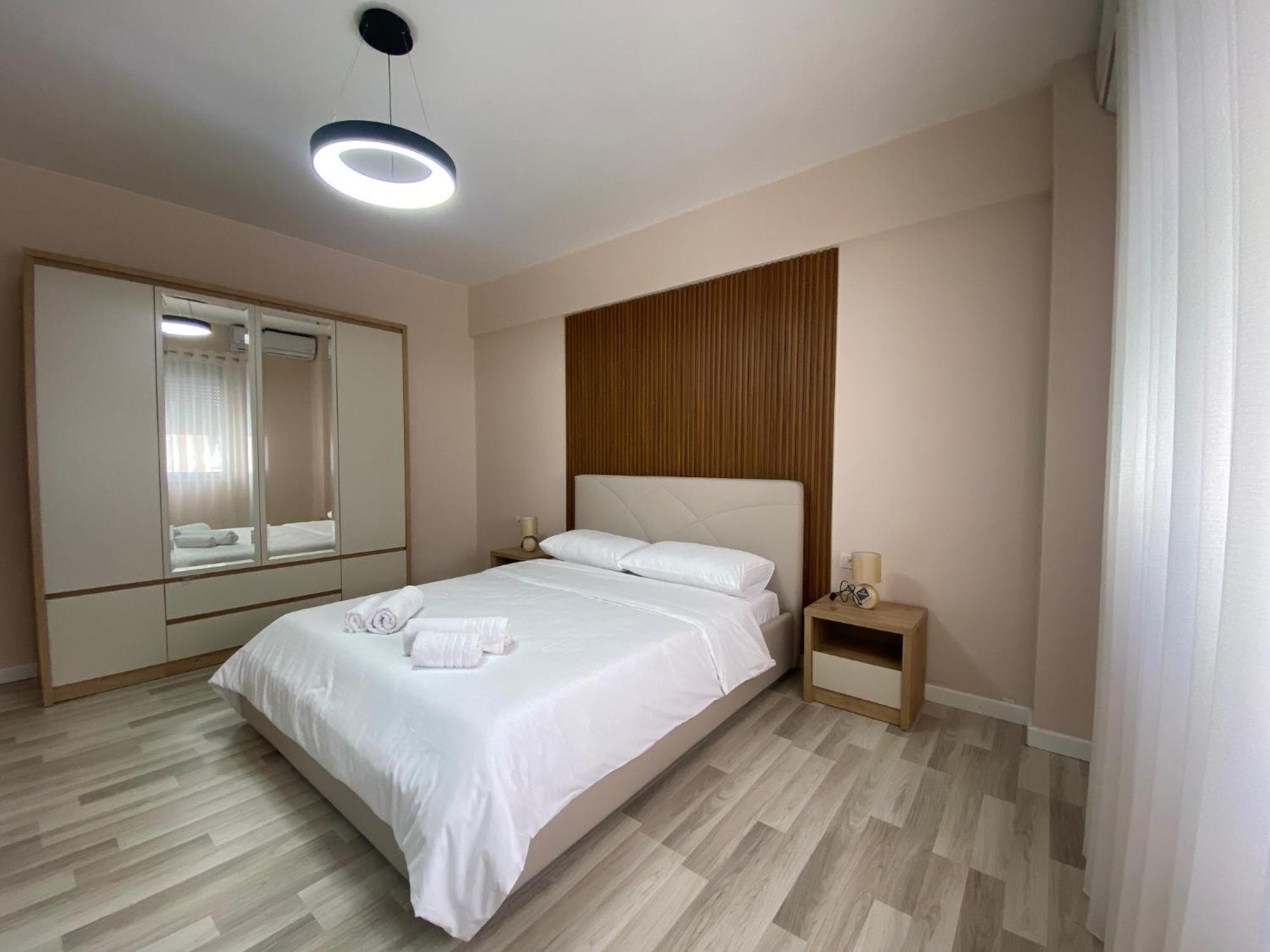 Central Cozy Apartment Тирана Екстер'єр фото
