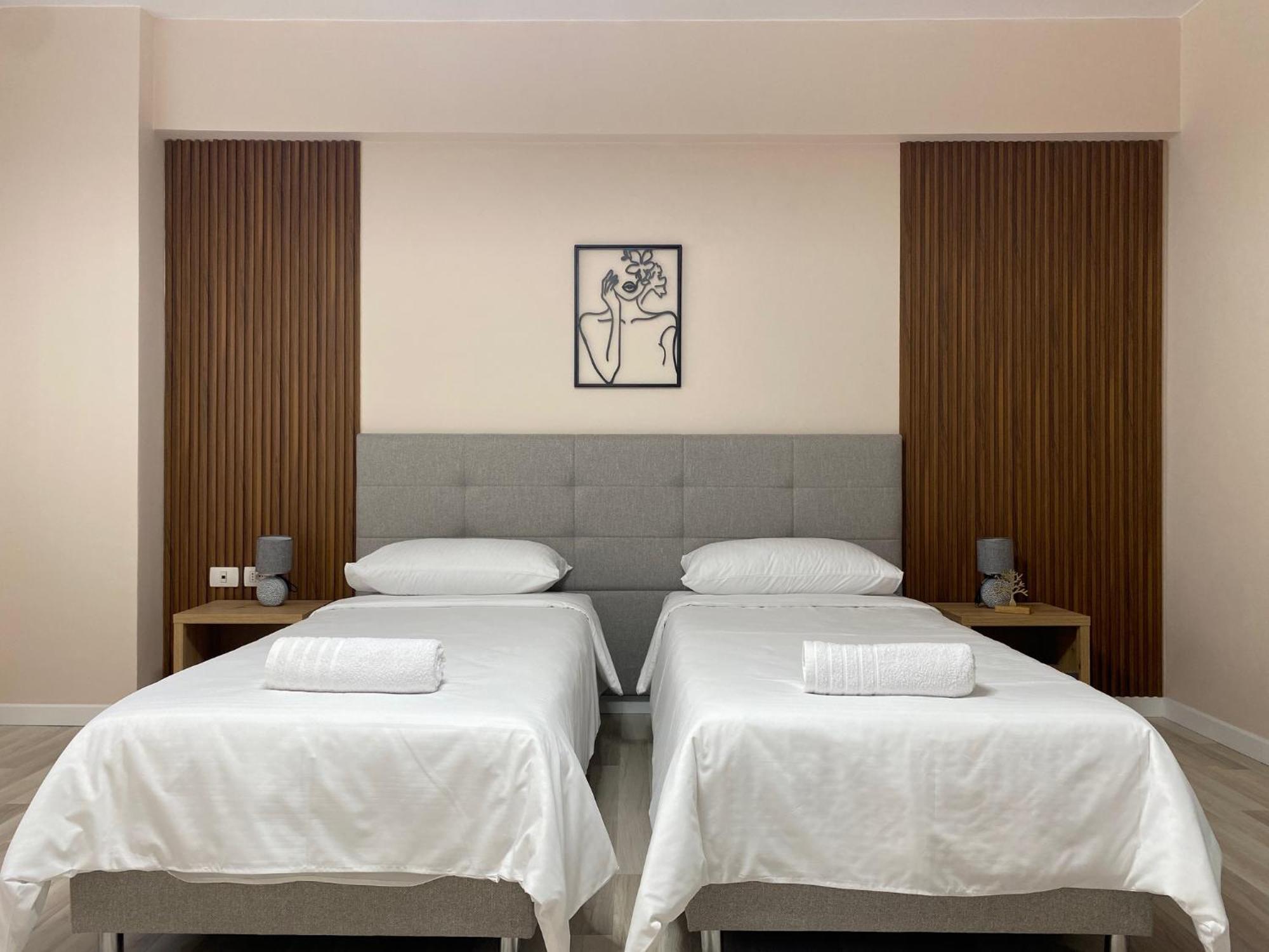 Central Cozy Apartment Тирана Екстер'єр фото