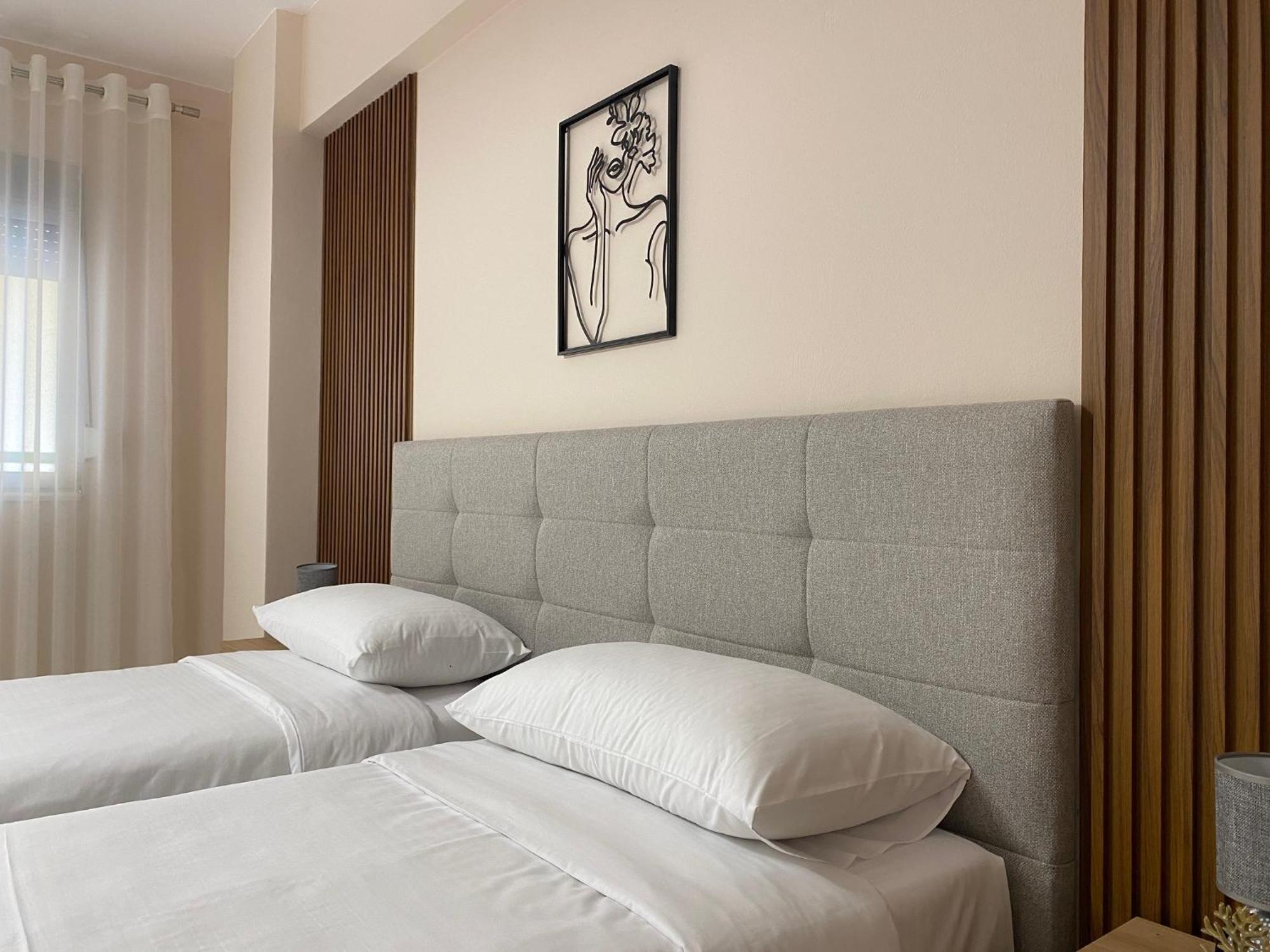 Central Cozy Apartment Тирана Екстер'єр фото